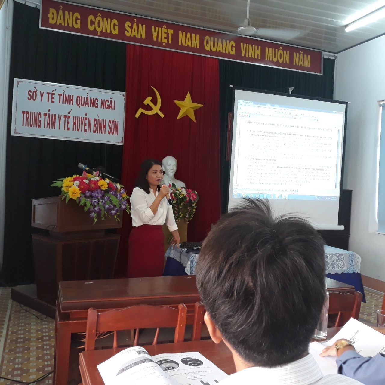 Bs Phạm Thị Xuân Phi - Trưởng khoa KSBT&HIV/AIDS 